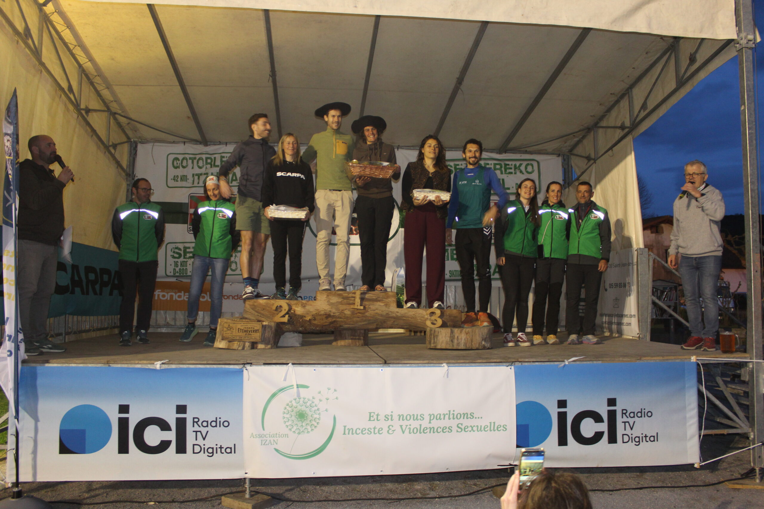 PODIUM DU GOTORLEKUEN ITZULIA